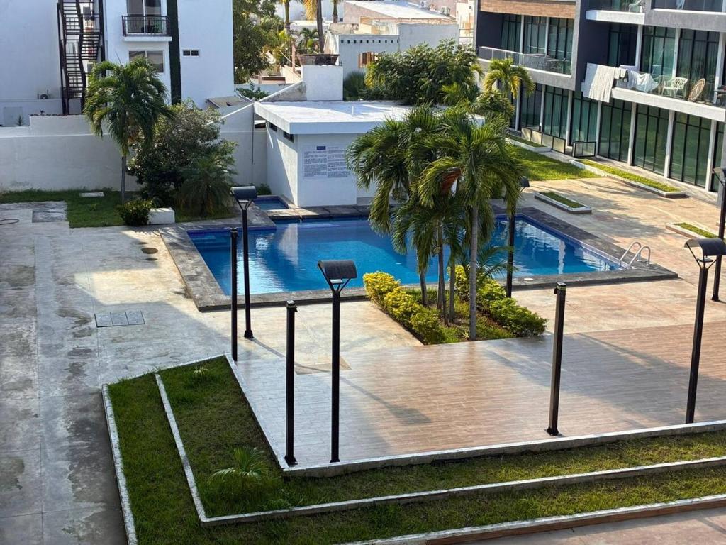 Departamento a unas Calles de la Zona Dorada - 2