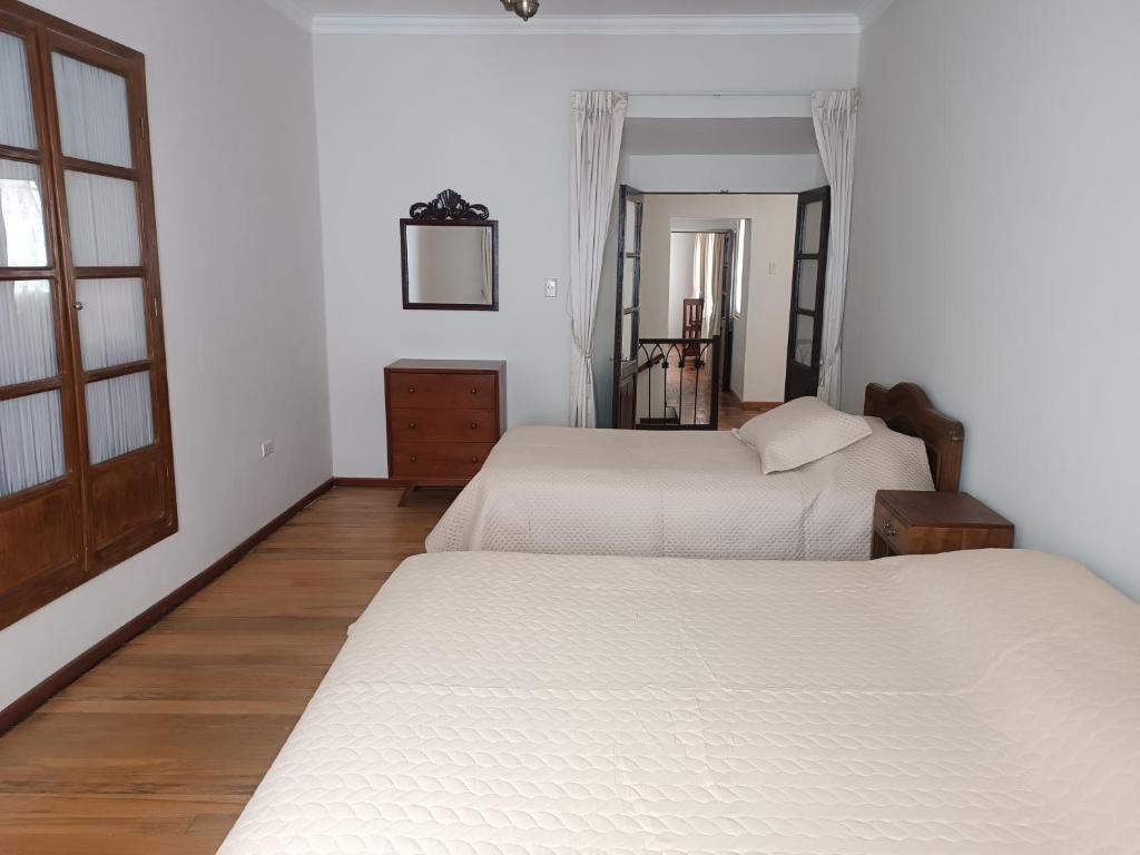 Un hogar lejos de casa - 1