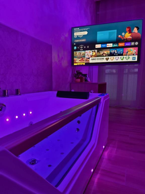 SuiteHeart Torino Private Jacuzzi - 4