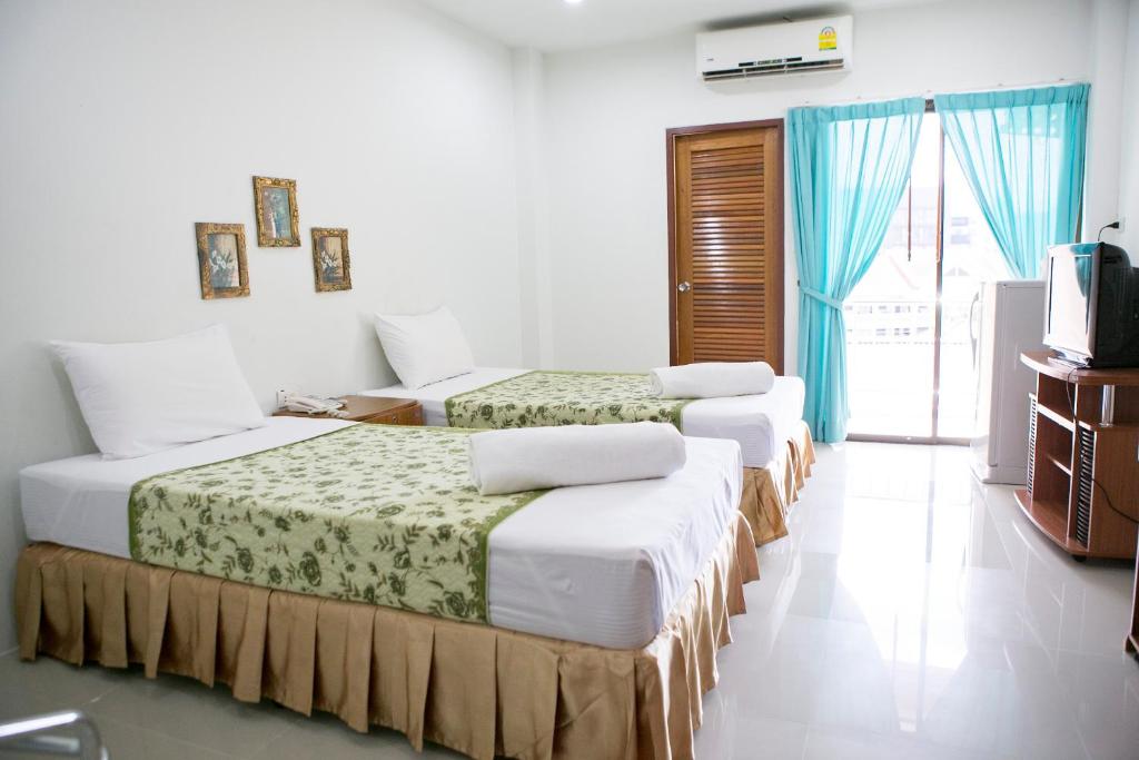 G&B Guesthouse, Pláž Patong