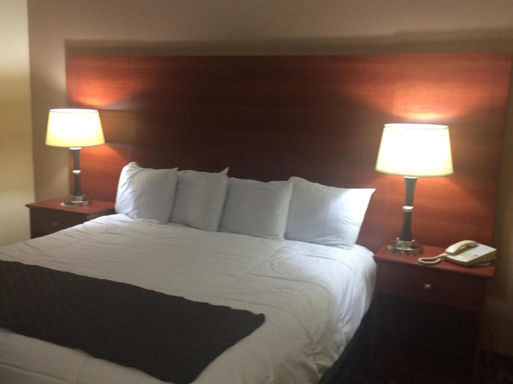 Baymont by Wyndham Paducah photo