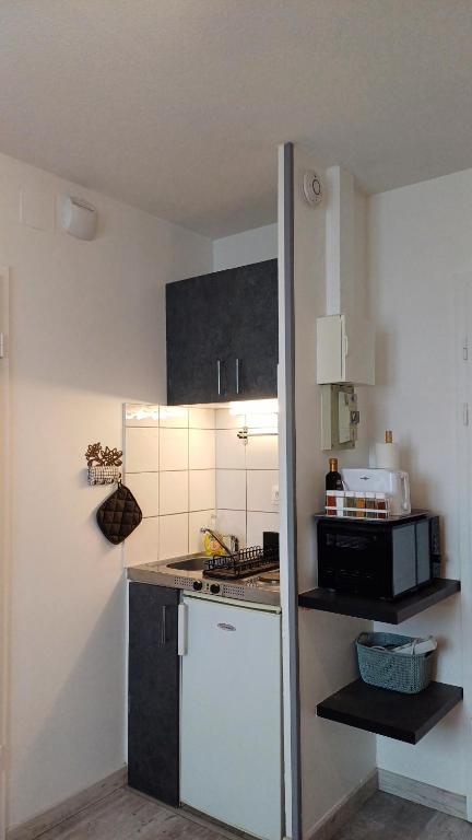 Charmant Studio Proche Centre Ville + Parking - 4
