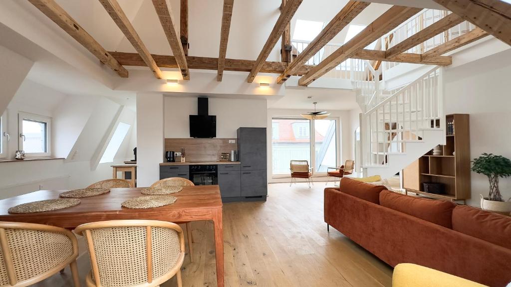 Modernes Maisonette-Apartment mit Terrasse I Augsburg City - 3