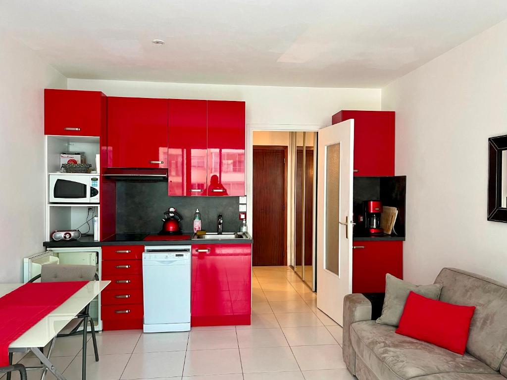 Viva Riviera Studio Residence Grand Hotel - 2