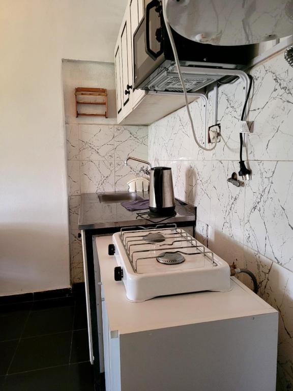Zurita Apart - 5