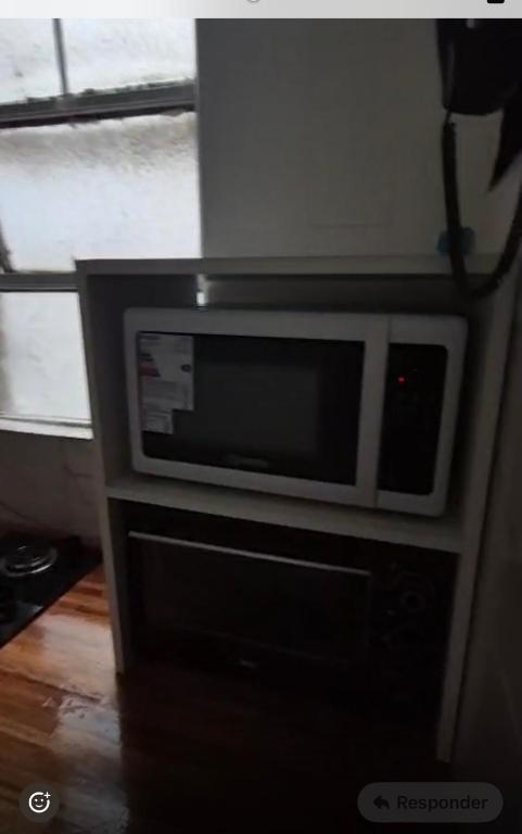 Departamento 2 ambientes con amplia sala en el centro - 4