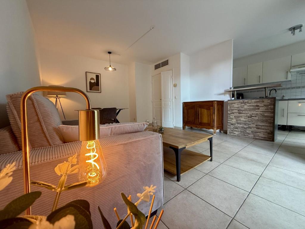 DAPHNE, appartement piscine - 2