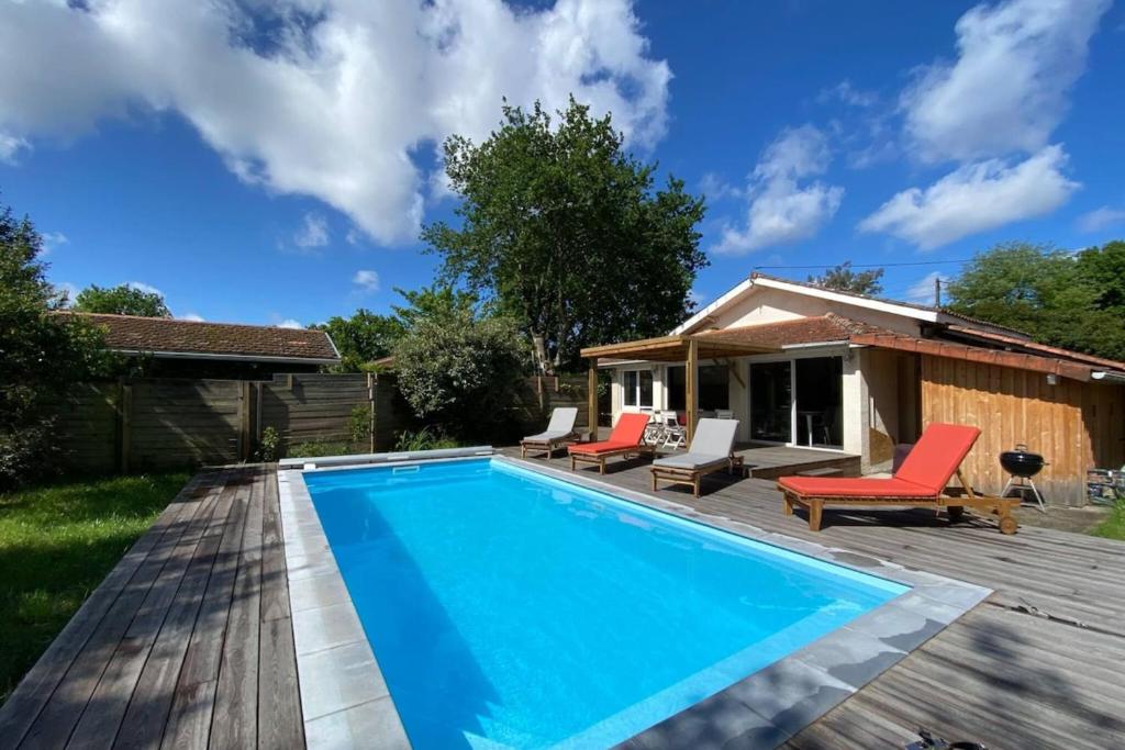 Maison Des Lauriers à Andernos with heated pool - 1