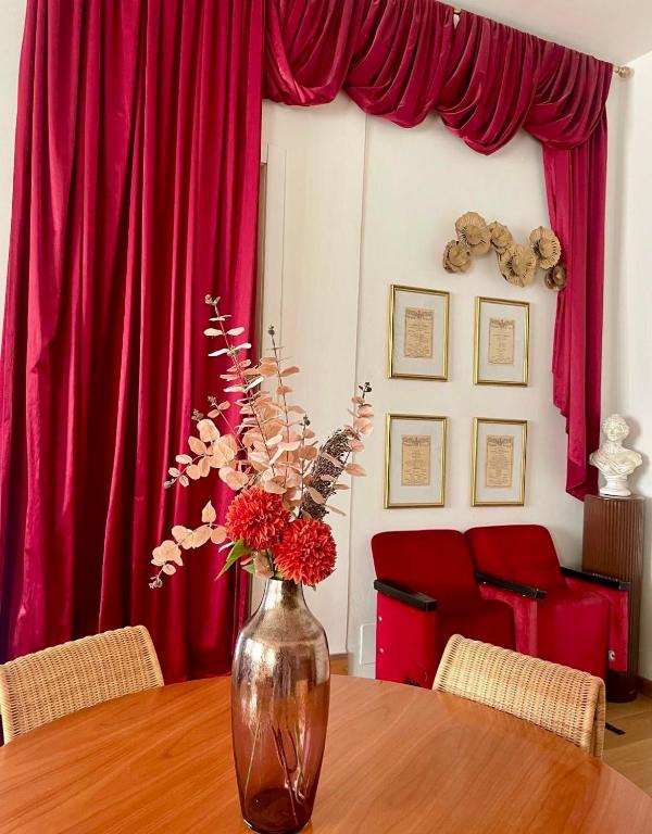 INTOMILAN I Design Apartment Galleria Del Corso - 1