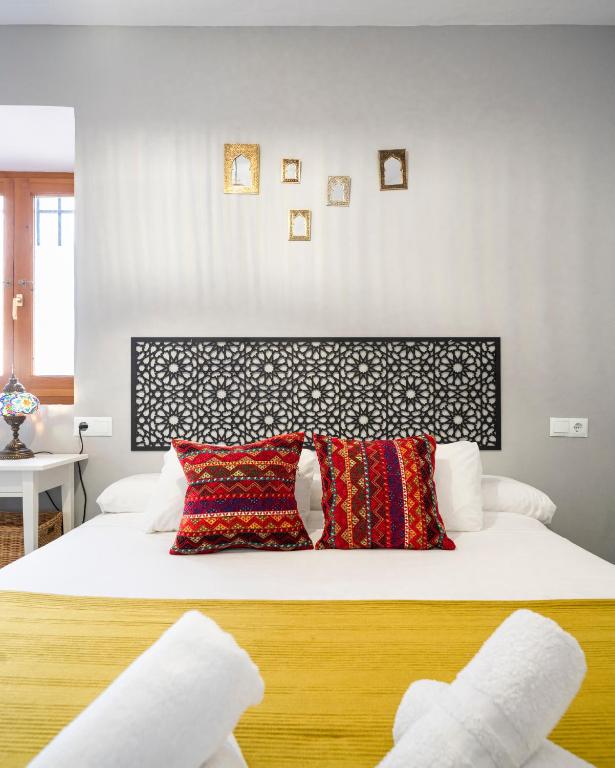 Warm Light of Albayzin - Free Parking 15 min away - 1
