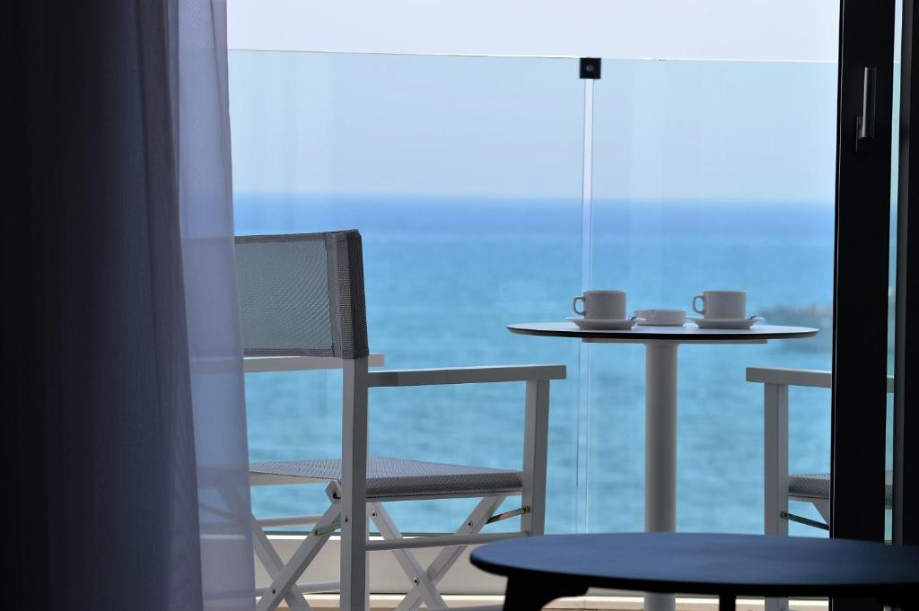 Island Boutique Hotel — Hotel rooms in Larnaca, Larnaca Region