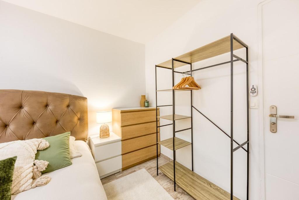2-bedroom apartment 2 min from metro 13, close to Stade de France - 5
