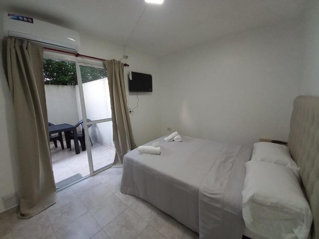 Hospedaje LH Planta baja E a 15 minutos del aeropuerto de Ezeiza - 3