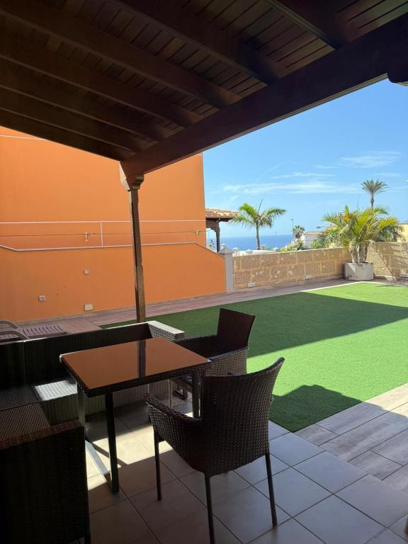 VILLA Las Americas, sea view in South Tenerife - 1
