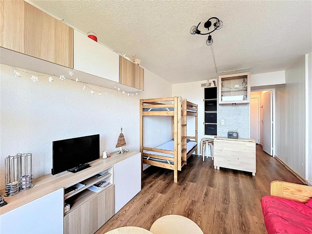 Studio rénové skis aux pieds, balcon vue montagne, wifi gratuit, 4 pers - 2