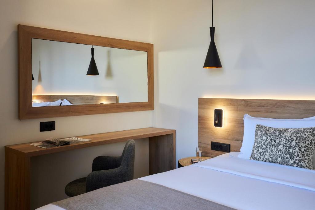 Dionisos Hotel — Hotel rooms in Malia