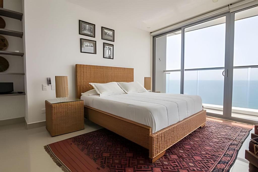 Spectacular 1 Bedroom Apt - 14th Floor Morros City - 1
