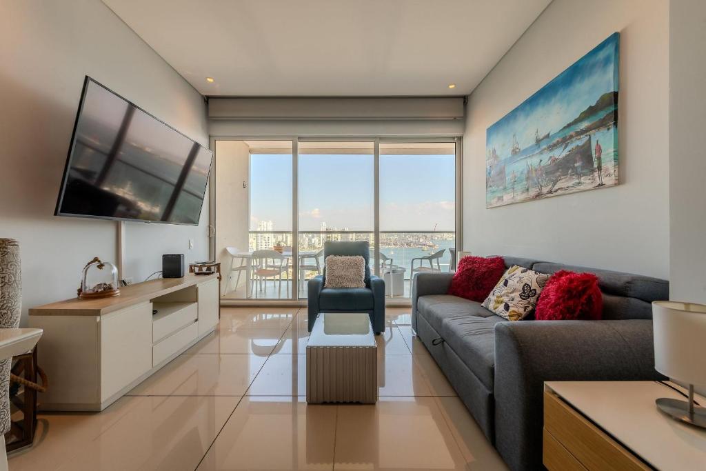 H2 building -Luxurious 2 BR / 16th Fl - Bocagrande - 4