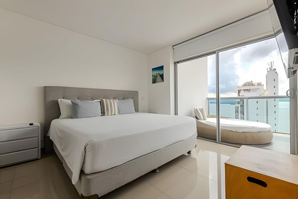 16th Floor Infinitum 1 Bedroom Apt - 3