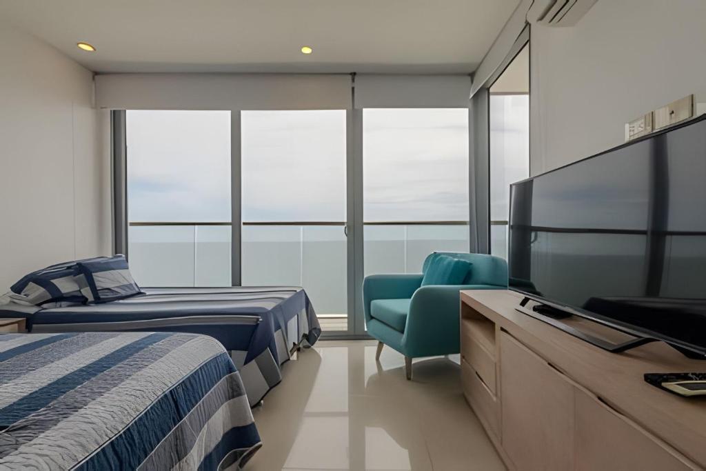 Spectacular Ocean View in Morros City, 19th Floor - 2