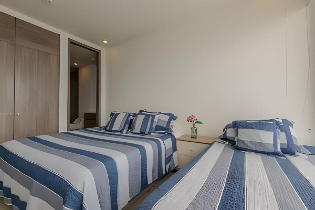 Spectacular Ocean View in Morros City, 19th Floor - 5