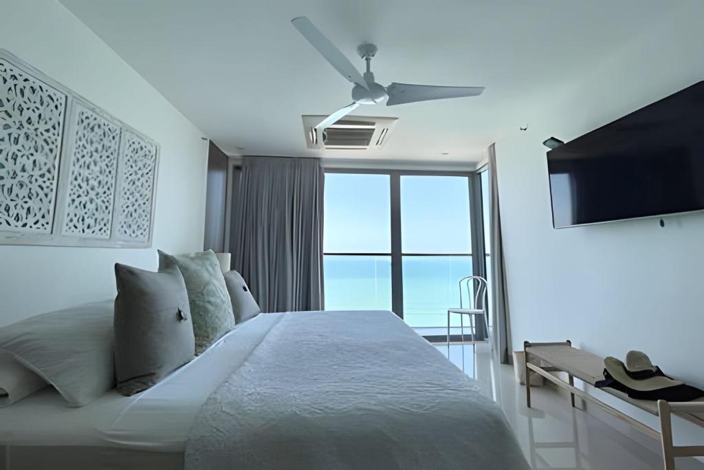 Luxurious 2-bd Apt on the 20th Floor - Morros City - 1