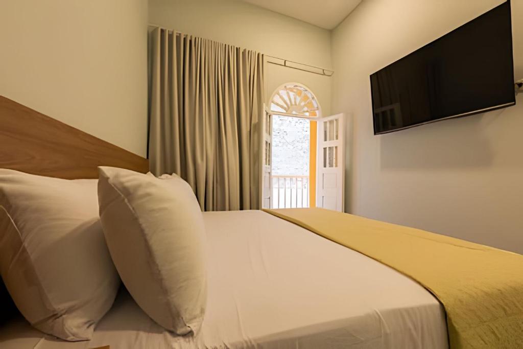Apt with balcony in the Historic Center - Zaher G - 4