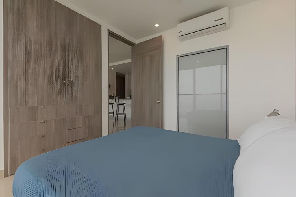Luxurious 2 Bedroom apt, 32nd Floor - Morros City - 4
