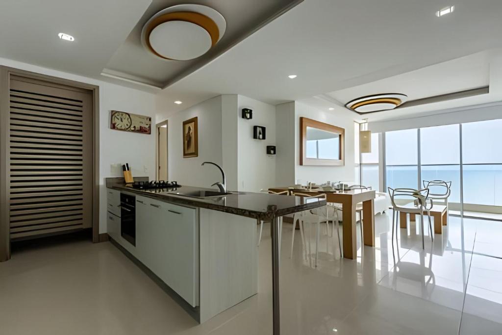 Luxurious 3 Bedroom apt - 3303 Palmetto Beach - 4