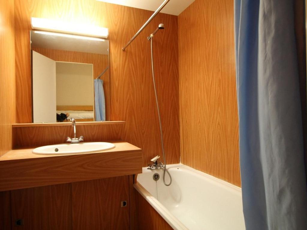 Studio 4 pers, lave-vaisselle, proche pistes et commerces, navette gratuite - FR-1-687-47 - 2