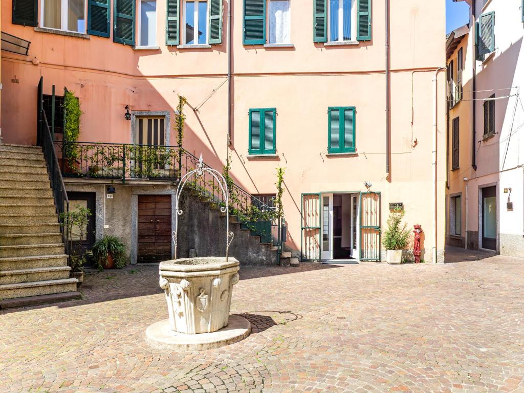 Center House Via Anghileri - 5