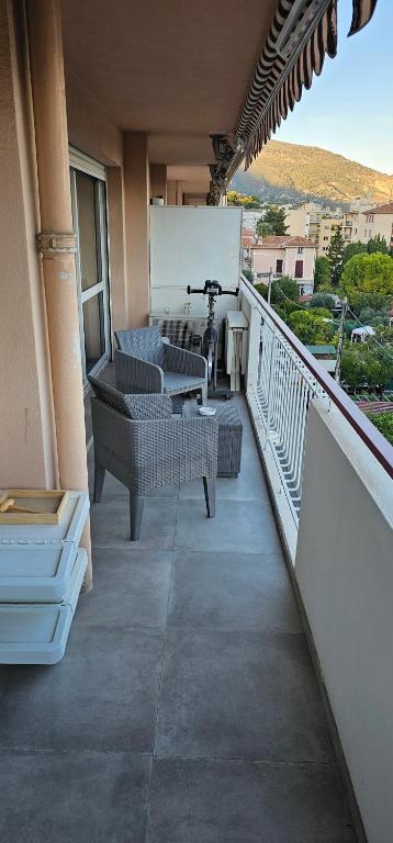 Modern Sea View Apartment with Terrace in Roquebrune-Cap-Martin - 4