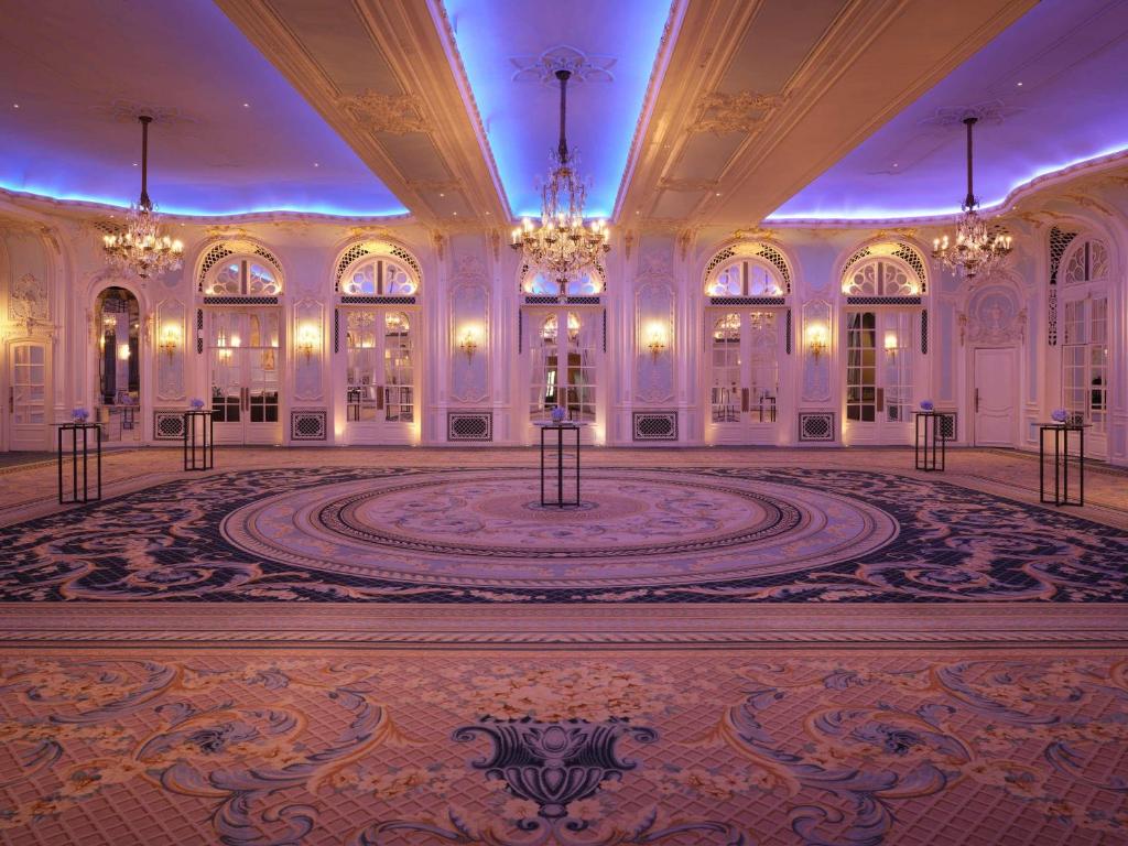 Tárgyalóterem/bálterem