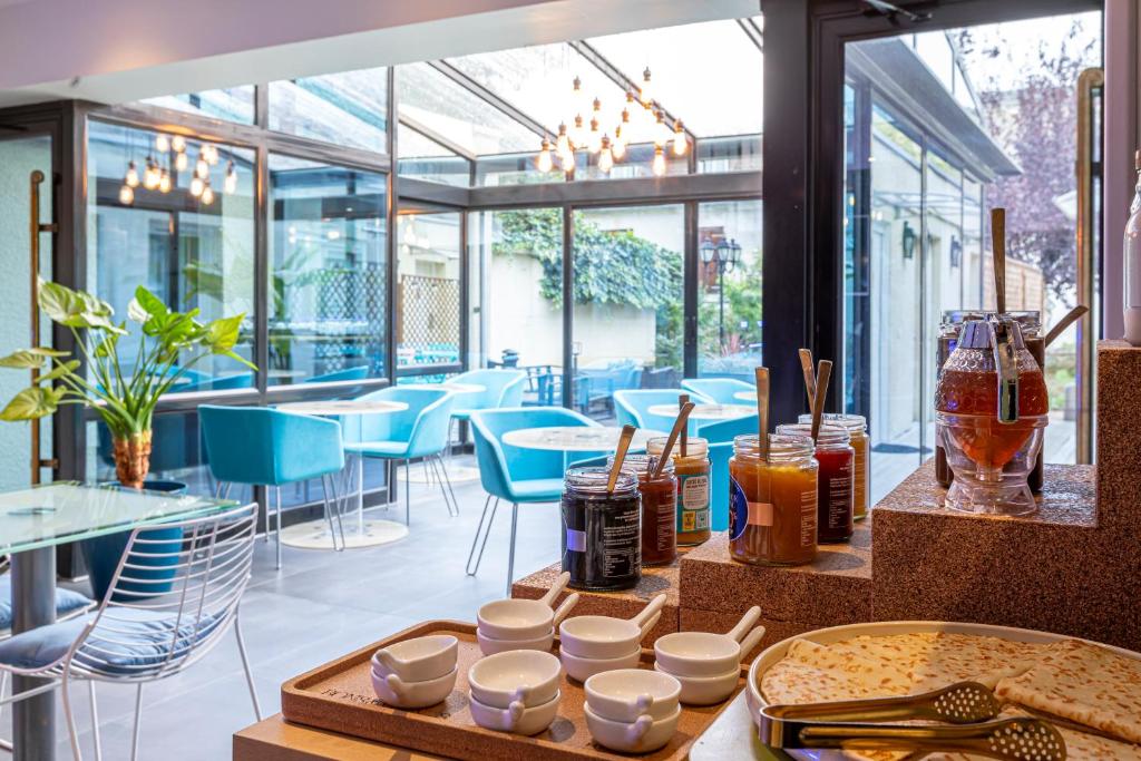 Food and beverages, Hotel Mercure Paris Malakoff Parc des Expositions in Paris