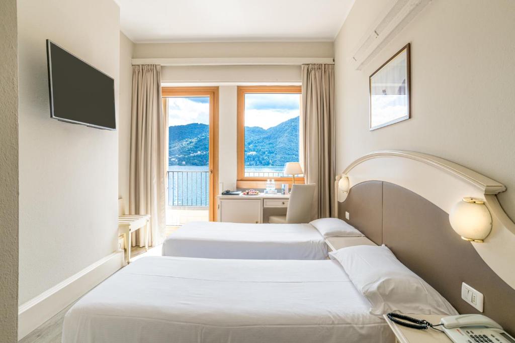 Hotel Bazzoni — Hotel rooms in Tremezzo, Lombardy