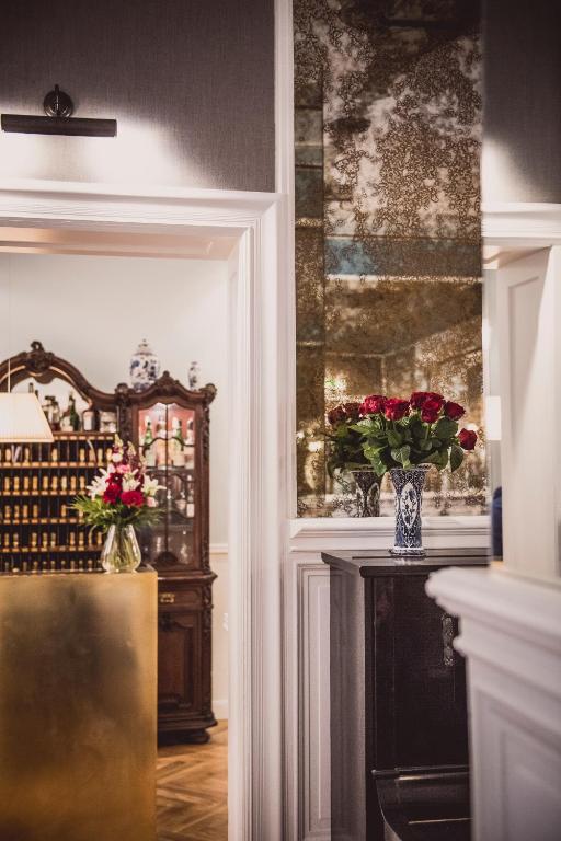 フロント・ロビー