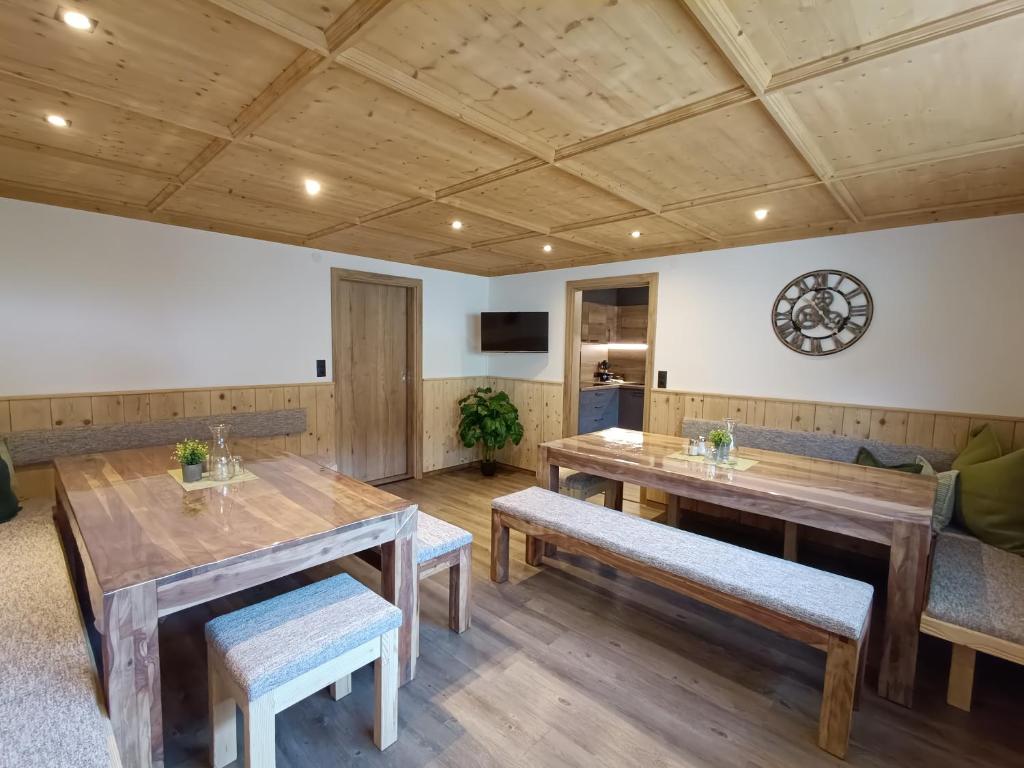 Appartement Catrin mit Sauna und E-Ladestation im Ski- und Wandergebiet Hochzillertal - 1