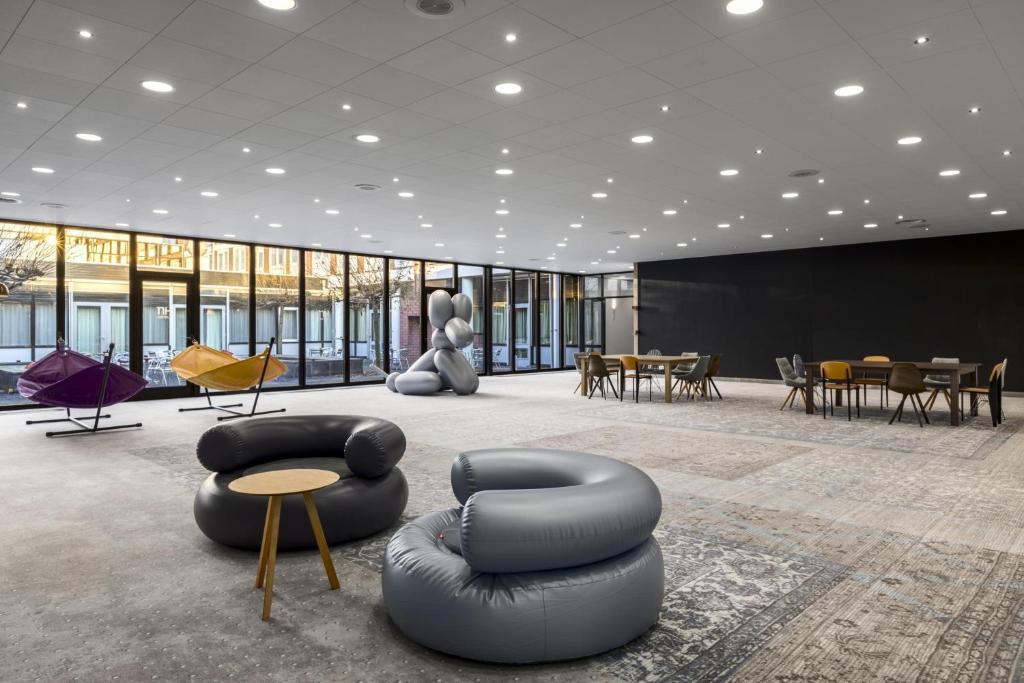 NH ノールトワイク カンファレンス センター レーウェンホルスト (NH Noordwijk Conference Centre Leeuwenhorst) 会議室