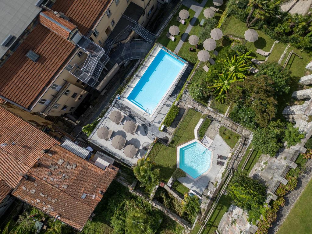 Hotel Bazzoni — Hotel building in Tremezzo, Lombardy