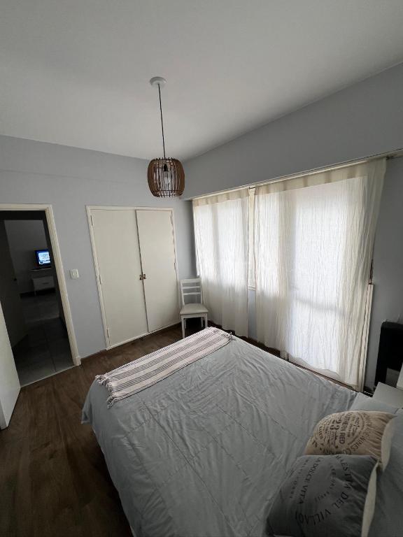 Hermoso departamento a la calle a 300 mts del mar - 4