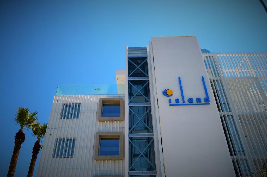 Island Boutique Hotel — Hotel building in Larnaca, Larnaca Region