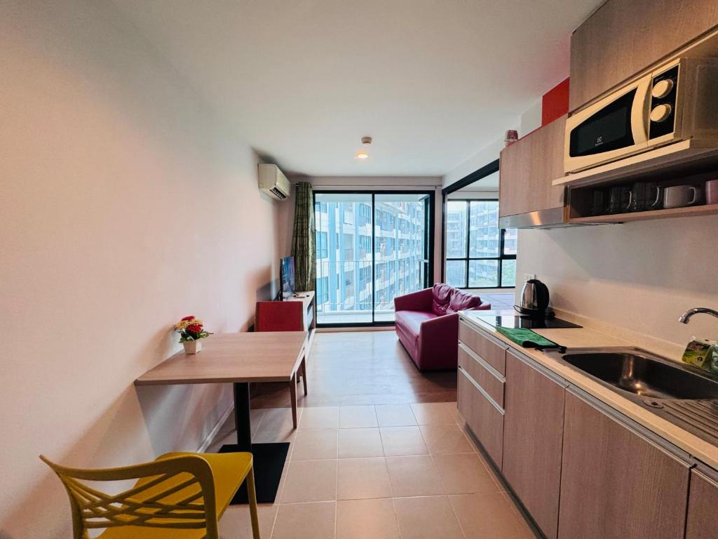 Kitchen, Centrio  By Suttirak in Phuket