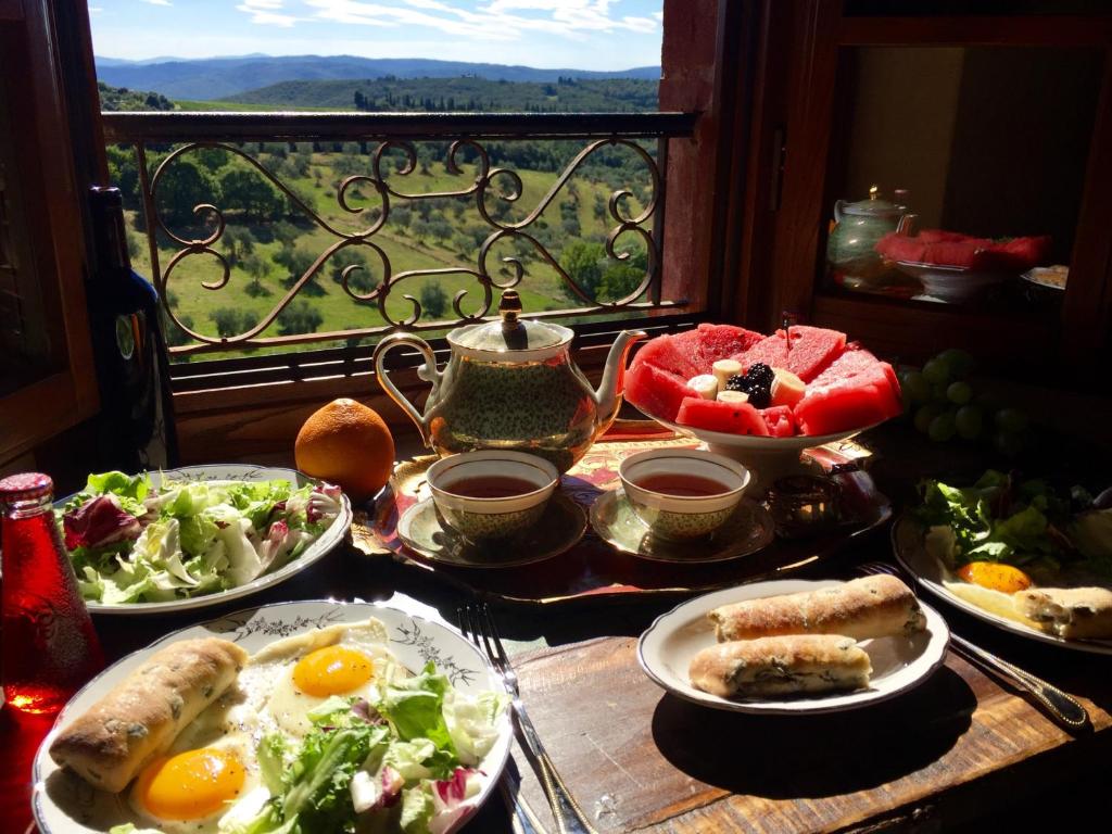 Food and beverages, Borgo San Gusme in Castelnuovo Berardenga