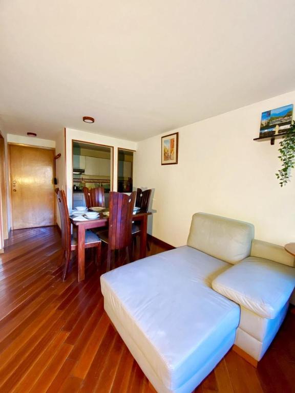 Vintage studio cedritos, free parking - 2