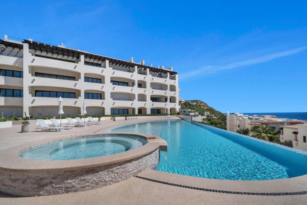 Oceanfront Infinity Pool Vera Neo Beach Club Gym - 1