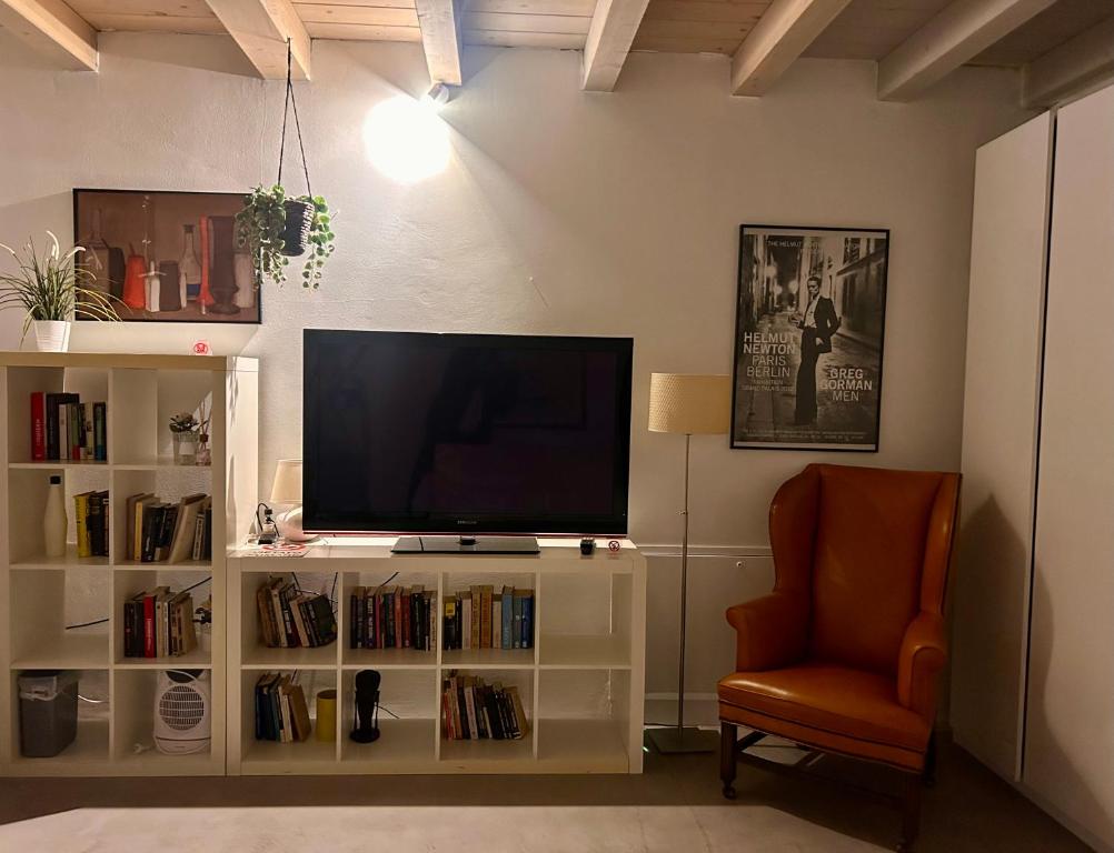 Loft Navigli With Private Garden - 3