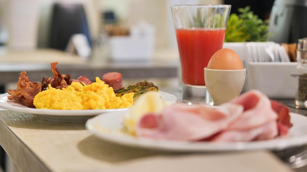 4 SPA Hotel — Restaurant & bars in Cannizzaro, Sicily