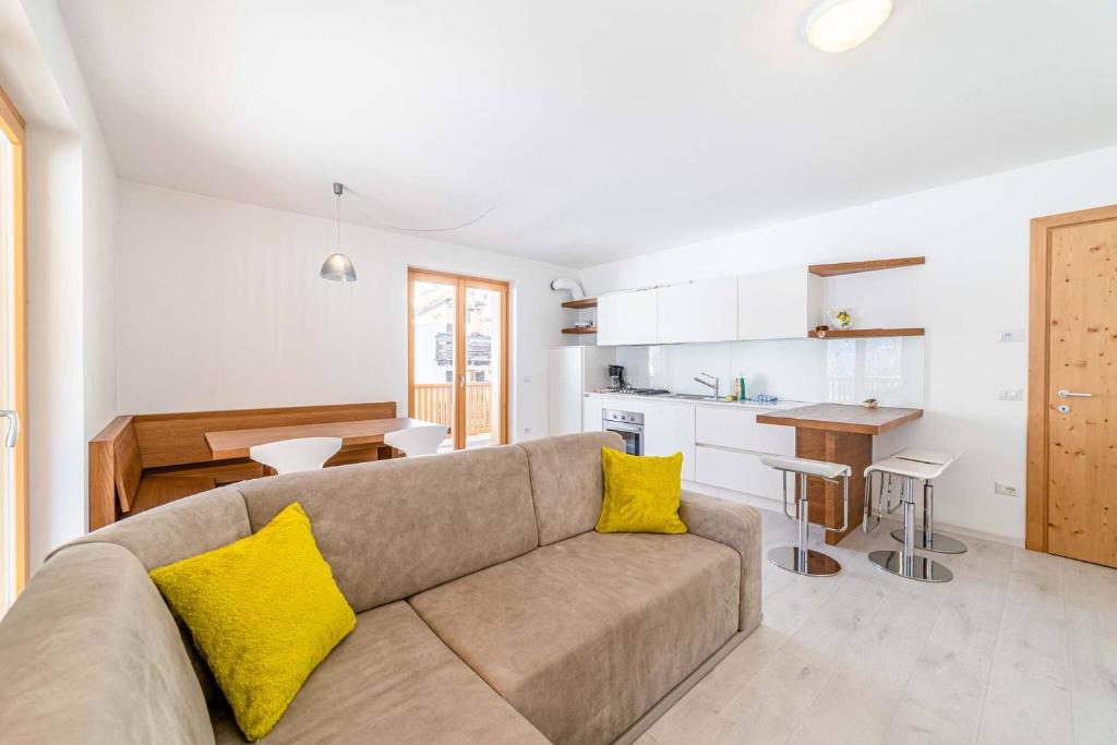 Olivia Home - 1