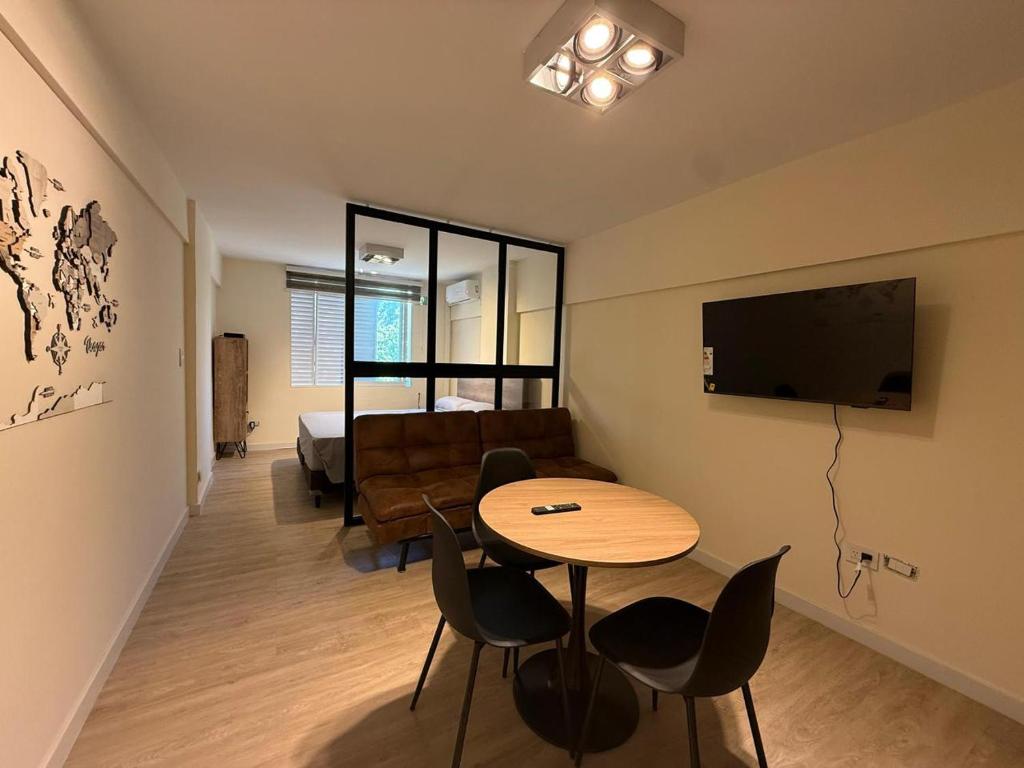 Departamento Arturo m bas en pleno centro de Córdoba - 2