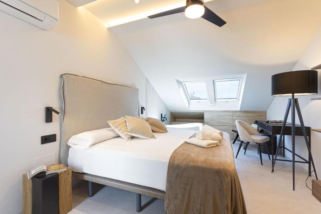 Magnificent Renovated Terrace Duplex 2hab 2baths - 4